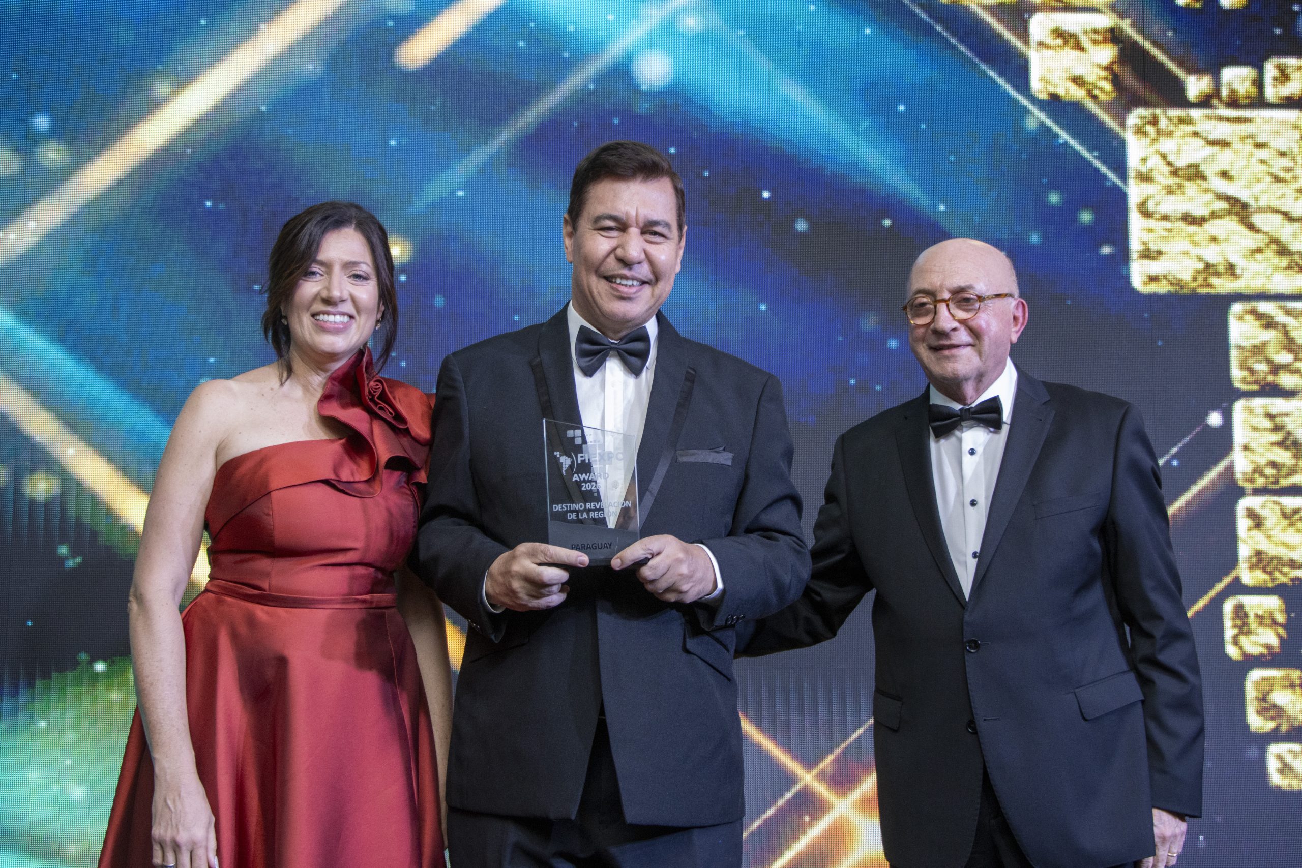 Paraguay recibe el premio «Revelación de la Región» en FIEXPO Latin America 2026