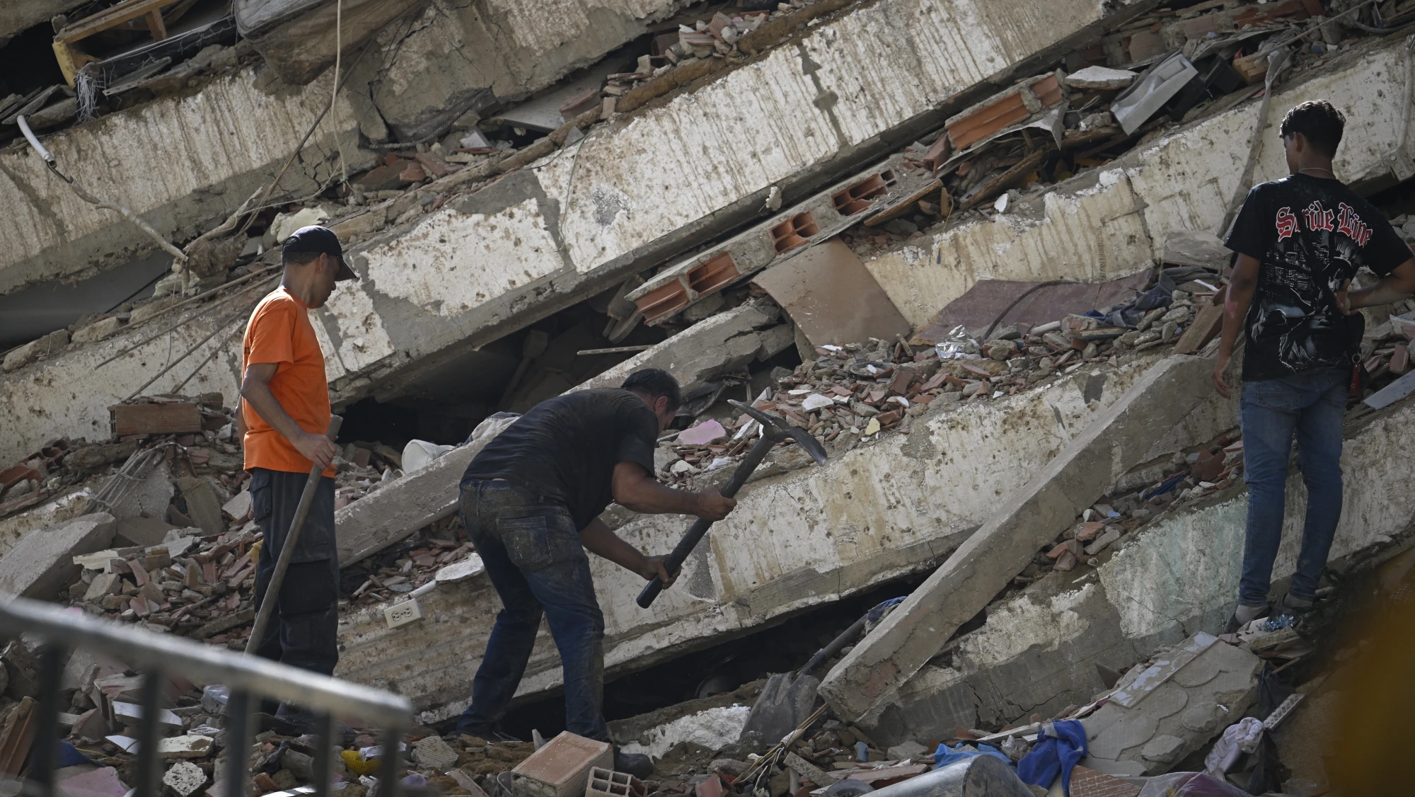 Santiago Peña expresó su solidaridad con Venezuela tras los terremotos y ofreció colaboración de Paraguay