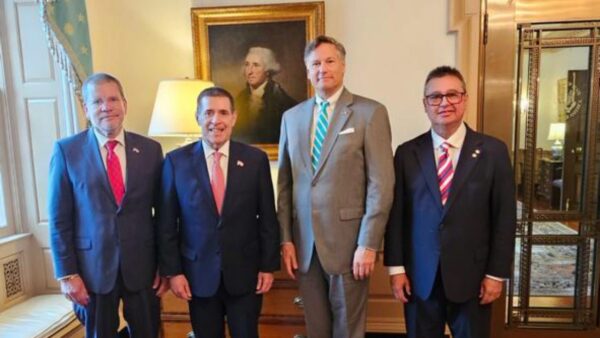 Horacio Cartes se reunió con el subsecretario de Estado de Estados Unidos