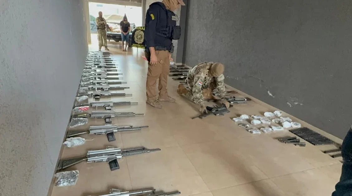 Incautaron 30 fusiles y detuvieron a dos hermanos en Pedro Juan Caballero