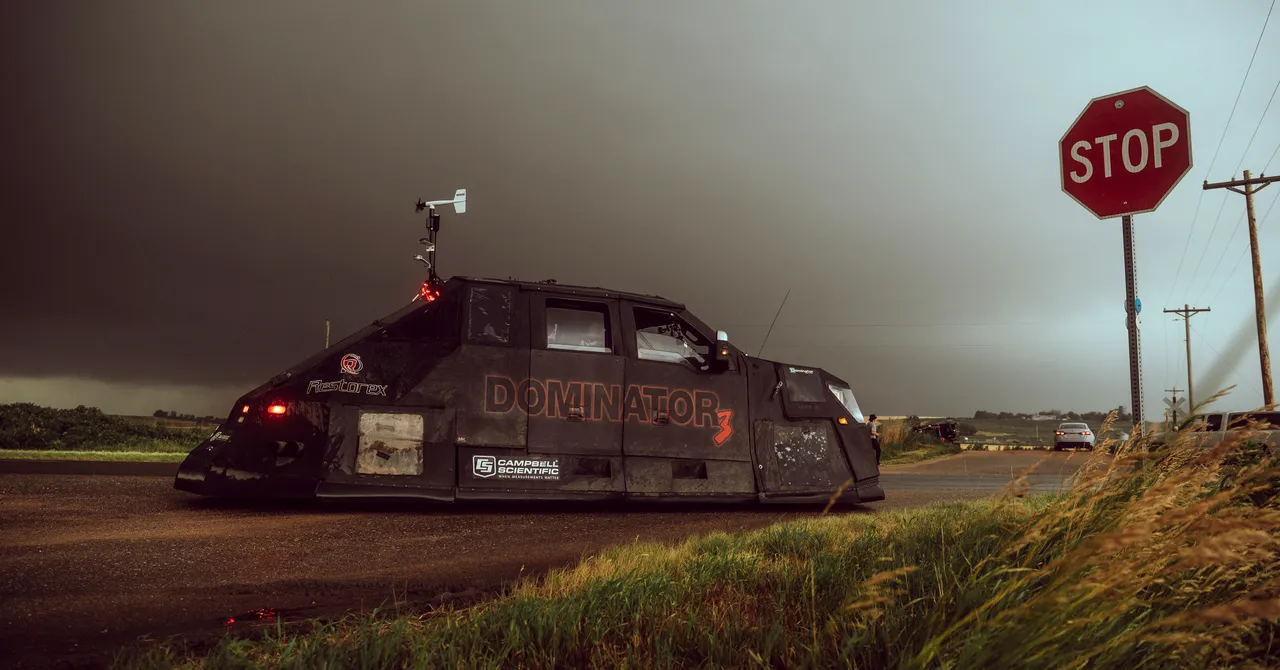 Famoso cazador de tornados visitaría el sur de Brasil y analiza visitar Paraguay