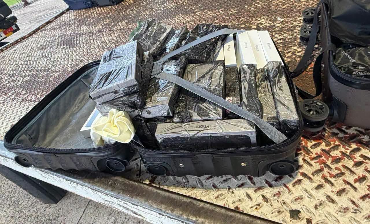 A seis días de su lanzamiento, secuestraron 30 iPhone 18 Pro Max en equipajes en Foz do Iguaçu