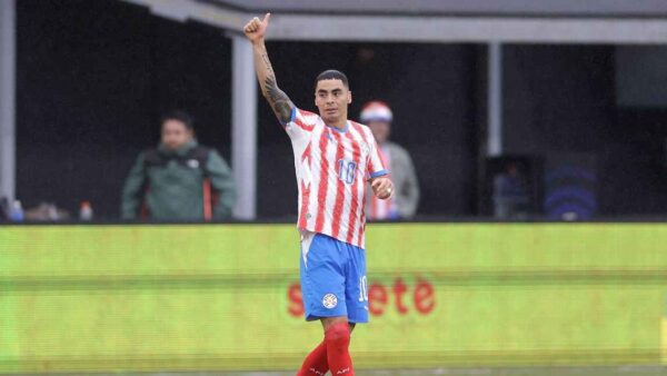 Paraguay venció 2-0 a Bolivia con un doblete de Miguel Almirón en Washington