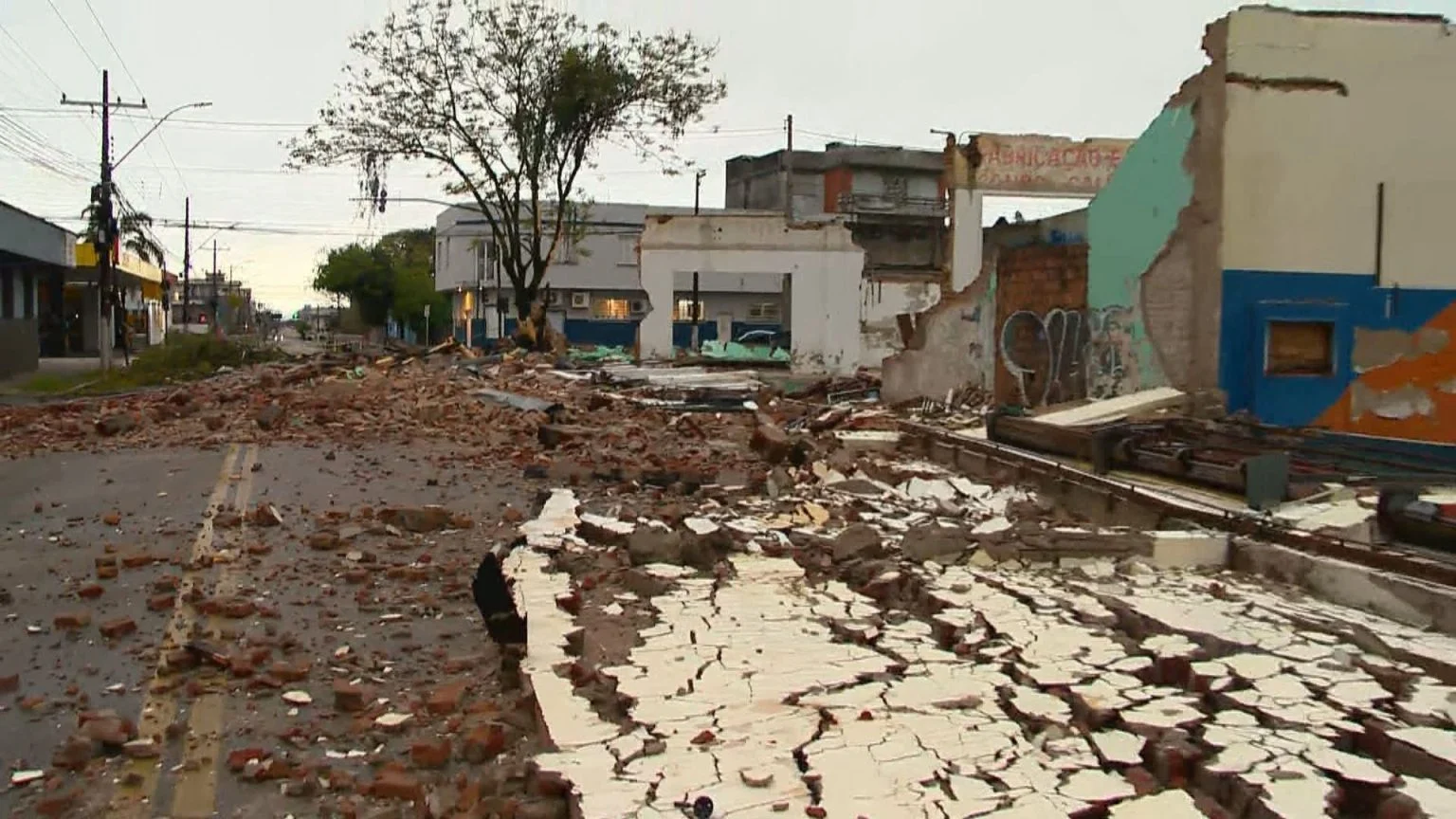 Temporal arrasó el sur de Brasil: vientos de 115 km/h y más de 930.000 usuarios sin energía