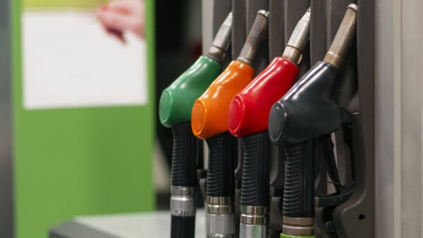 Gasoil vuelve a subir en Paraguay y alcanza su mayor precio del año
